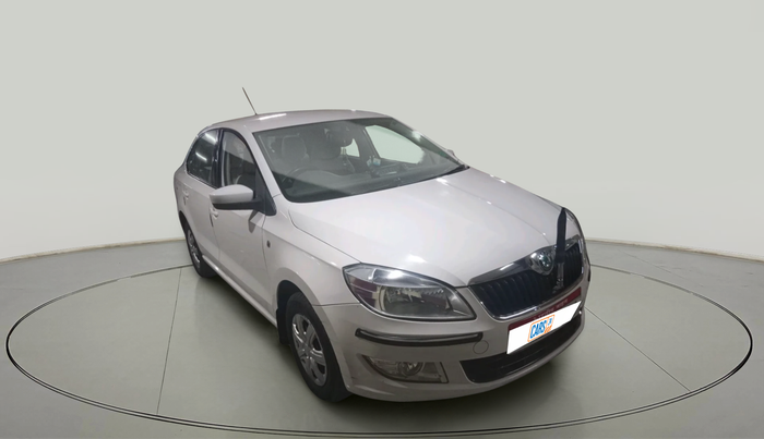 2013 Skoda Rapid AMBITION 1.6 TDI CR MT PLUS, Diesel, Manual, 40,797 km, exterior