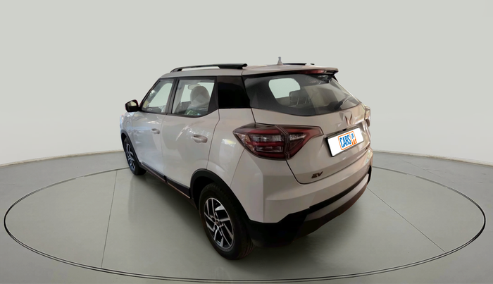 2025 Mahindra XUV400 EL Pro 39.4 KWH, Electric, Automatic, 13,512 km, exterior