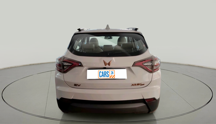 2025 Mahindra XUV400 EL Pro 39.4 KWH, Electric, Automatic, 13,512 km, exterior