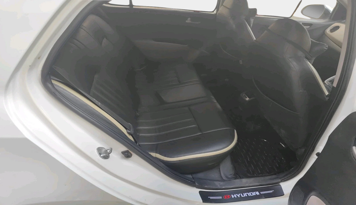 2015 Hyundai Grand i10 ASTA 1.1 CRDI, Diesel, Manual, 1,24,042 km, interior