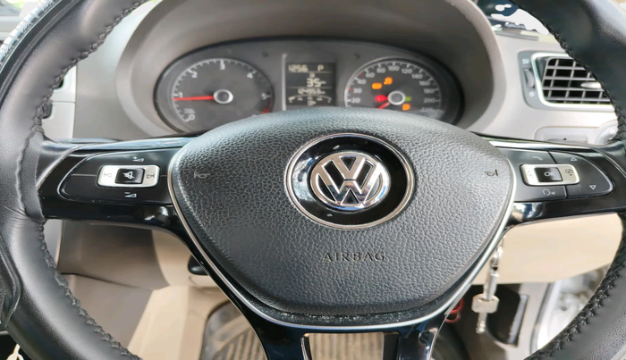 2014 Volkswagen Vento HIGHLINE 1.5 AT, Diesel, Automatic, 1,24,953 km, interior