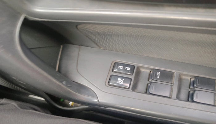 2017 Maruti Vitara Brezza VDI, Diesel, Manual, 87,252 km, interior