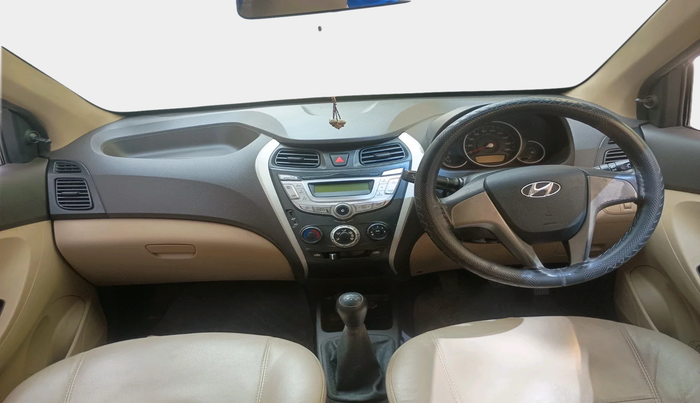 2016 Hyundai Eon SPORTZ, Petrol, Manual, 50,364 km, interior