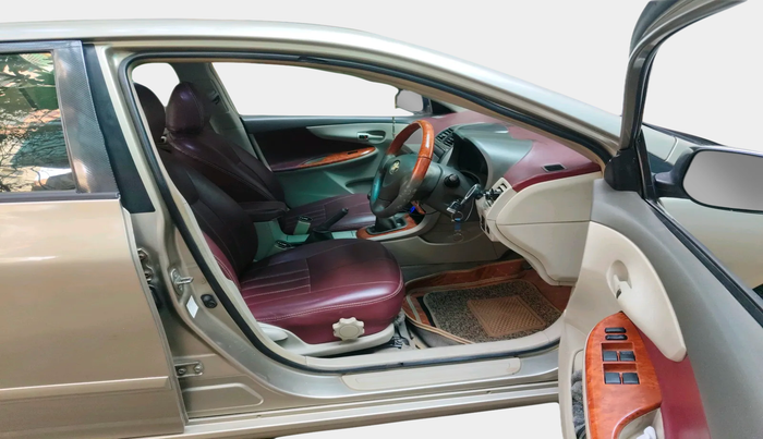 2010 Toyota Corolla Altis J DIESEL, Diesel, Manual, 2,04,165 km, interior