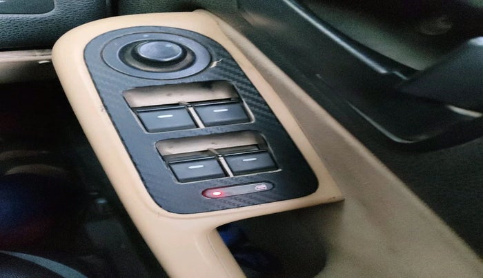 2011 Tata Indica Vista TERRA QUADRAJET, Diesel, Manual, 2,09,292 km, interior