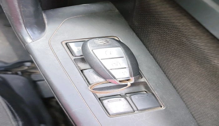 2020 Maruti Vitara Brezza VXI, Petrol, Manual, 1,31,804 km, interior