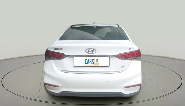 2018 Hyundai Verna 1.6 VTVT SX O, Petrol, Manual, 1,75,976 km, exterior