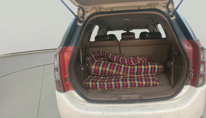 2014 Mahindra XUV500 W8, Diesel, Manual, 91,837 km, exterior