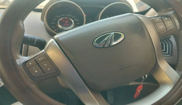 2014 Mahindra XUV500 W8, Diesel, Manual, 91,837 km, interior