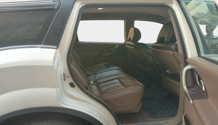 2014 Mahindra XUV500 W8, Diesel, Manual, 91,837 km, interior