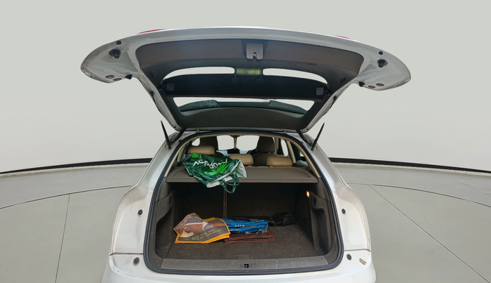 2014 Audi Q3 2.0 QUATTRO TDI AT, Diesel, Automatic, 1,26,369 km, exterior