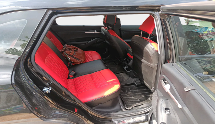 2025 KIA SELTOS HTK (O), Petrol, Manual, 4,496 km, interior
