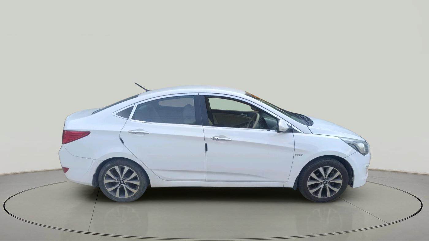 2016 Hyundai Verna FLUIDIC 4S 1.6 VTVT SX, Petrol, Manual, 1,02,680 km, exterior