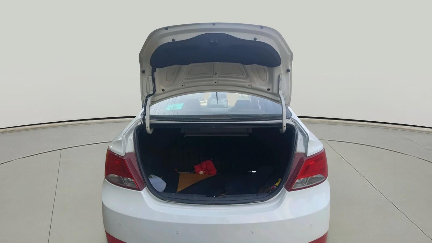 2016 Hyundai Verna FLUIDIC 4S 1.6 VTVT SX, Petrol, Manual, 1,02,680 km, exterior