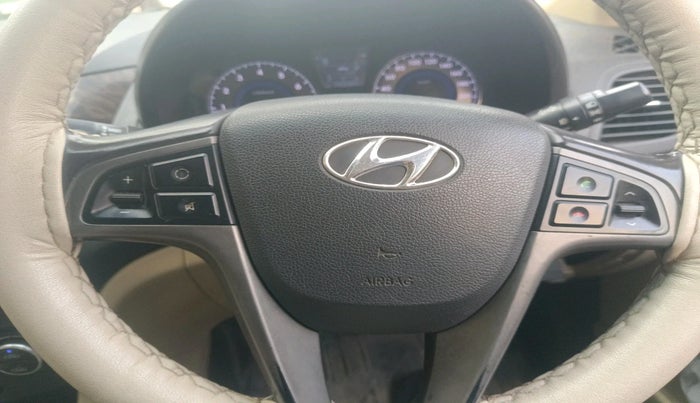 2016 Hyundai Verna FLUIDIC 4S 1.6 VTVT SX, Petrol, Manual, 1,02,680 km, interior