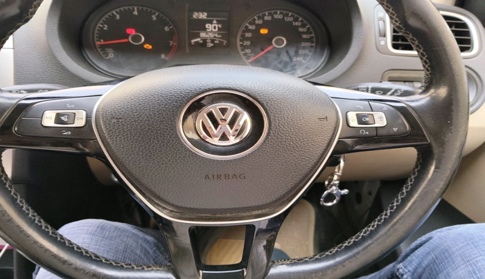 2014 Volkswagen Polo HIGHLINE1.2L, Petrol, Manual, 86,264 km, interior