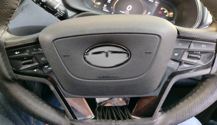 2023 Tata Harrier XZA + O 2.0L RED DARK EDITION 5 STR, Diesel, Automatic, 72,648 km, interior