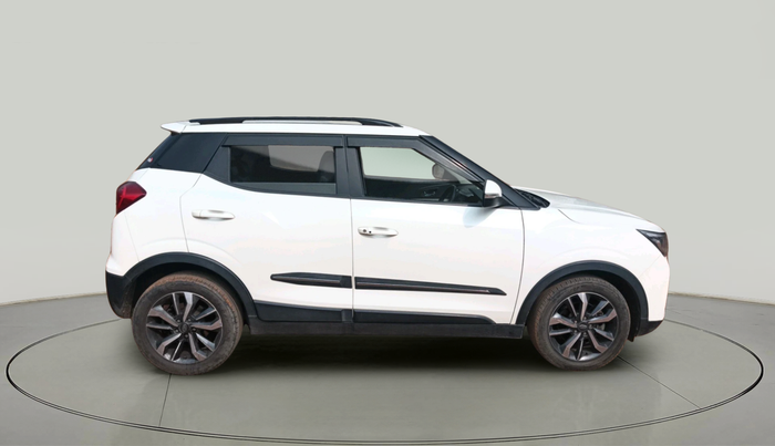 2021 Mahindra XUV300 W8 (O) 1.2 PETROL, Petrol, Manual, 24,410 km, exterior