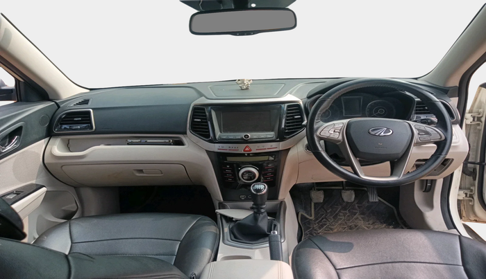 2021 Mahindra XUV300 W8 (O) 1.2 PETROL, Petrol, Manual, 24,410 km, interior