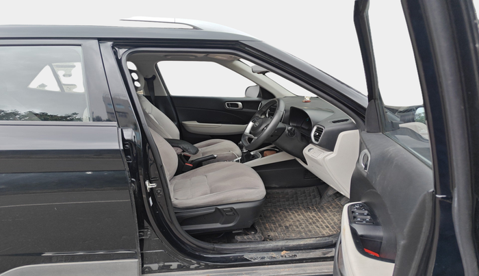 2022 Hyundai VENUE SX (O) 1.5 CRDI, Diesel, Manual, 45,999 km, interior