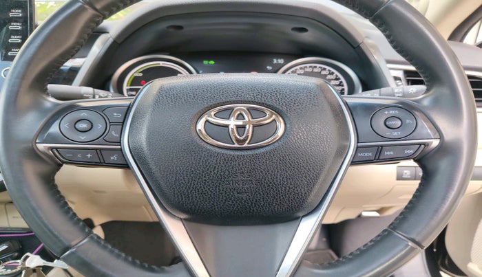 2023 Toyota Camry HYBRID, Hybrid, Automatic, 23,027 km, interior