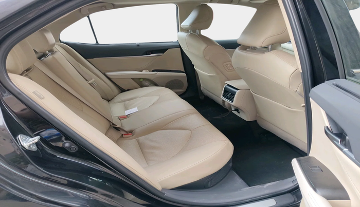 2023 Toyota Camry HYBRID, Hybrid, Automatic, 23,027 km, interior
