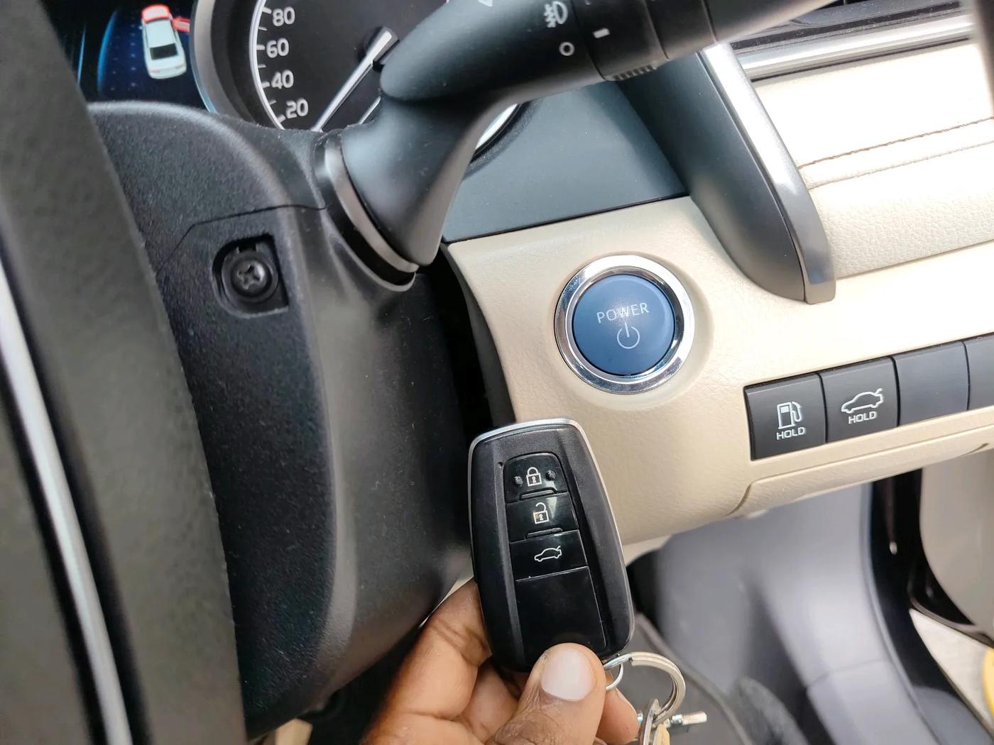 2023 Toyota Camry HYBRID, Hybrid, Automatic, 23,027 km, interior