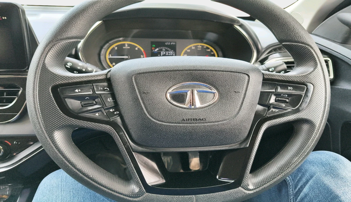 2023 Tata Safari XTA PLUS DARK EDITION, Diesel, Automatic, 69,436 km, interior