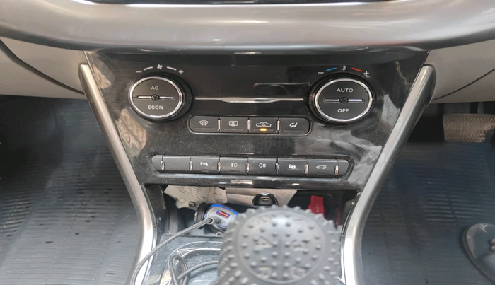 2018 Tata NEXON XZA PLUS DIESEL, Diesel, Automatic, 60,690 km, interior