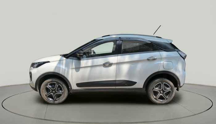2021 Tata NEXON XM SUNROOF PETROL, Petrol, Manual, 42,017 km, exterior