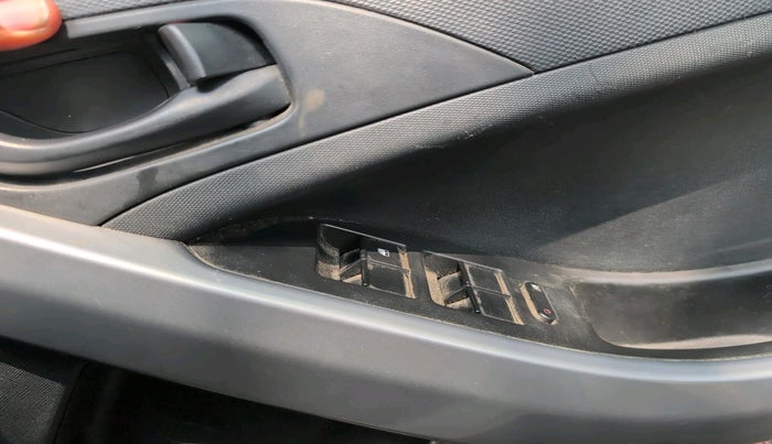 2021 Tata NEXON XM SUNROOF PETROL, Petrol, Manual, 42,017 km, interior