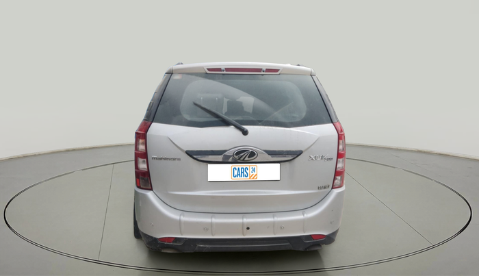 2015 Mahindra XUV500 W10, Diesel, Manual, 99,035 km, exterior