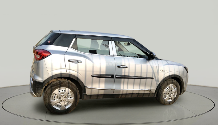 2020 Mahindra XUV300 W4 1.2 PETROL, Petrol, Manual, 56,450 km, exterior