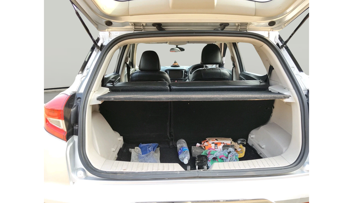 2020 Mahindra XUV300 W4 1.2 PETROL, Petrol, Manual, 56,450 km, exterior