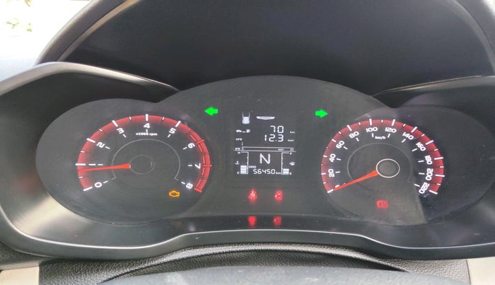 2020 Mahindra XUV300 W4 1.2 PETROL, Petrol, Manual, 56,450 km, interior