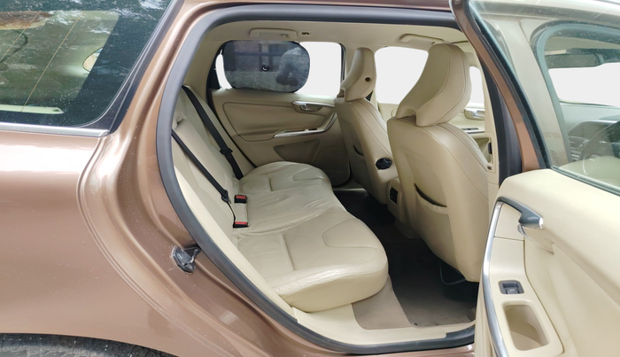 2012 Volvo XC 60 D4 KINETIC, Diesel, Automatic, 1,59,601 km, interior