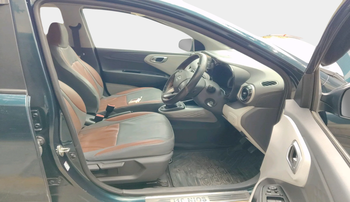 2020 Hyundai GRAND I10 NIOS SPORTZ 1.2 KAPPA VTVT, Petrol, Manual, 33,247 km, interior