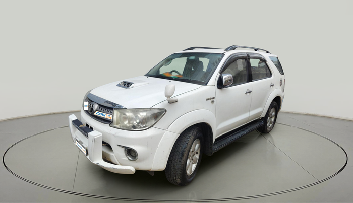 2011 Toyota Fortuner 3.0 4X4 MT, Diesel, Manual, 2,45,000 km, exterior