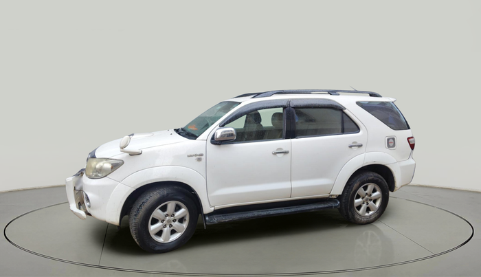 2011 Toyota Fortuner 3.0 4X4 MT, Diesel, Manual, 2,45,000 km, exterior