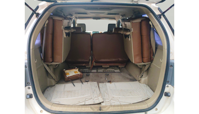 2011 Toyota Fortuner 3.0 4X4 MT, Diesel, Manual, 2,45,000 km, exterior