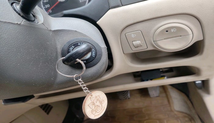 2010 Hyundai Verna TRANSFORM 1.6 SX VTVT, Petrol, Manual, 63,783 km, interior