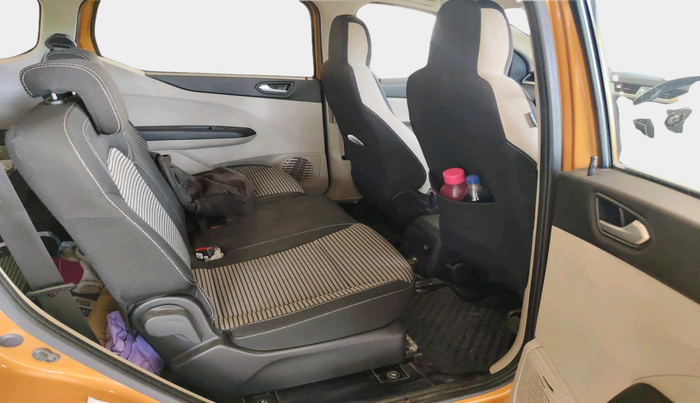 2023 Renault TRIBER RXZ, Petrol, Manual, 30,668 km, interior