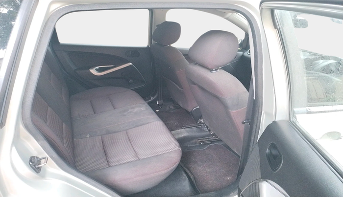 2010 Ford Figo ZXI 1.4 DIESEL, Diesel, Manual, 55,972 km, interior