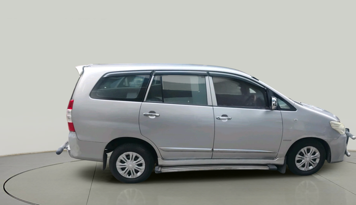 2015 Toyota Innova 2.5 GX 8 STR, Diesel, Manual, 3,52,706 km, exterior