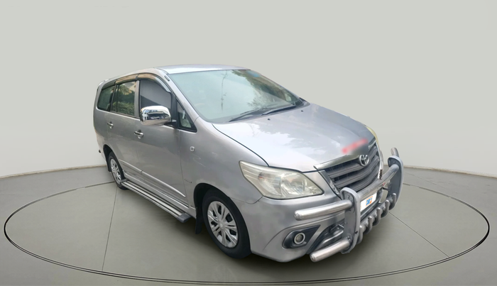 2015 Toyota Innova 2.5 GX 8 STR, Diesel, Manual, 3,52,706 km, exterior