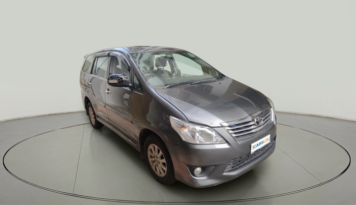 2013 Toyota Innova 2.5 VX 7 STR, Diesel, Manual, 1,75,626 km, exterior
