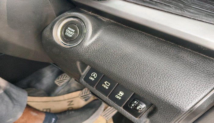 2022 Maruti XL6 ALPHA MT, Petrol, Manual, 66,348 km, interior