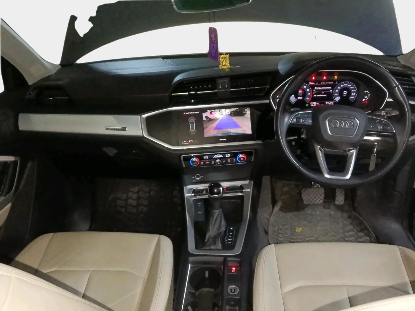 2022 Audi Q3 PREMIUM PLUS 40 TFSI, Petrol, Automatic, 21,101 km, interior
