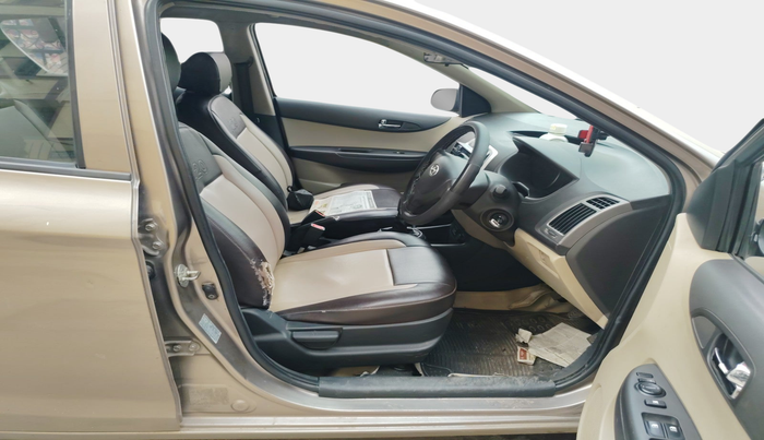 2012 Hyundai i20 MAGNA 1.4 CRDI, Diesel, Manual, 1,17,109 km, interior