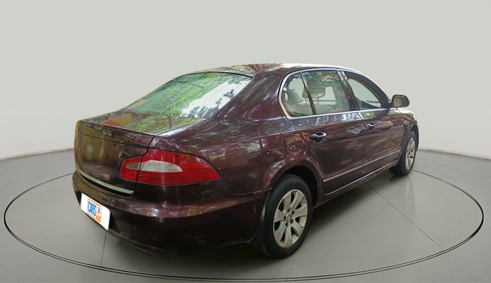 2012 Skoda Superb ELEGANCE 2.0 TDI CR AT, Diesel, Automatic, 1,33,348 km, exterior